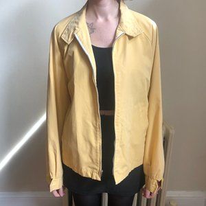Vintage pastel yellow lightweight Glen Douglas jacket! Cool details throughout!
